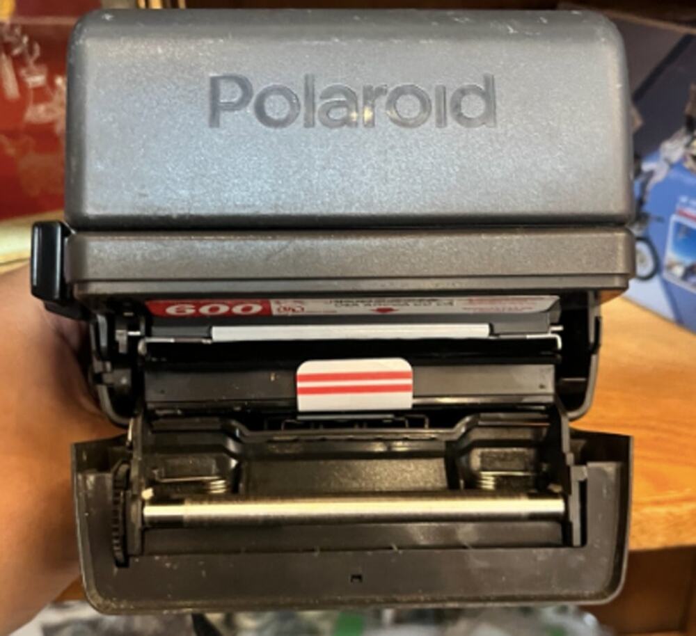 Vintage Polaroid One 600 Folding Instant Film Camera Gray w Strap Untested